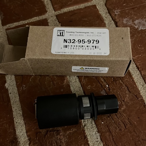 Air Compressor Drain Floats New in Package - Picture 5 of 6